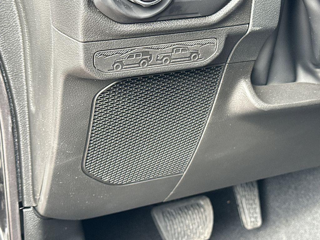 new 2026 Jeep Gladiator car, priced at $44,213