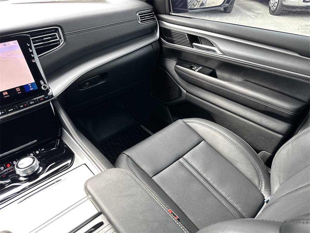 new 2025 Jeep Wagoneer L car, priced at $79,425