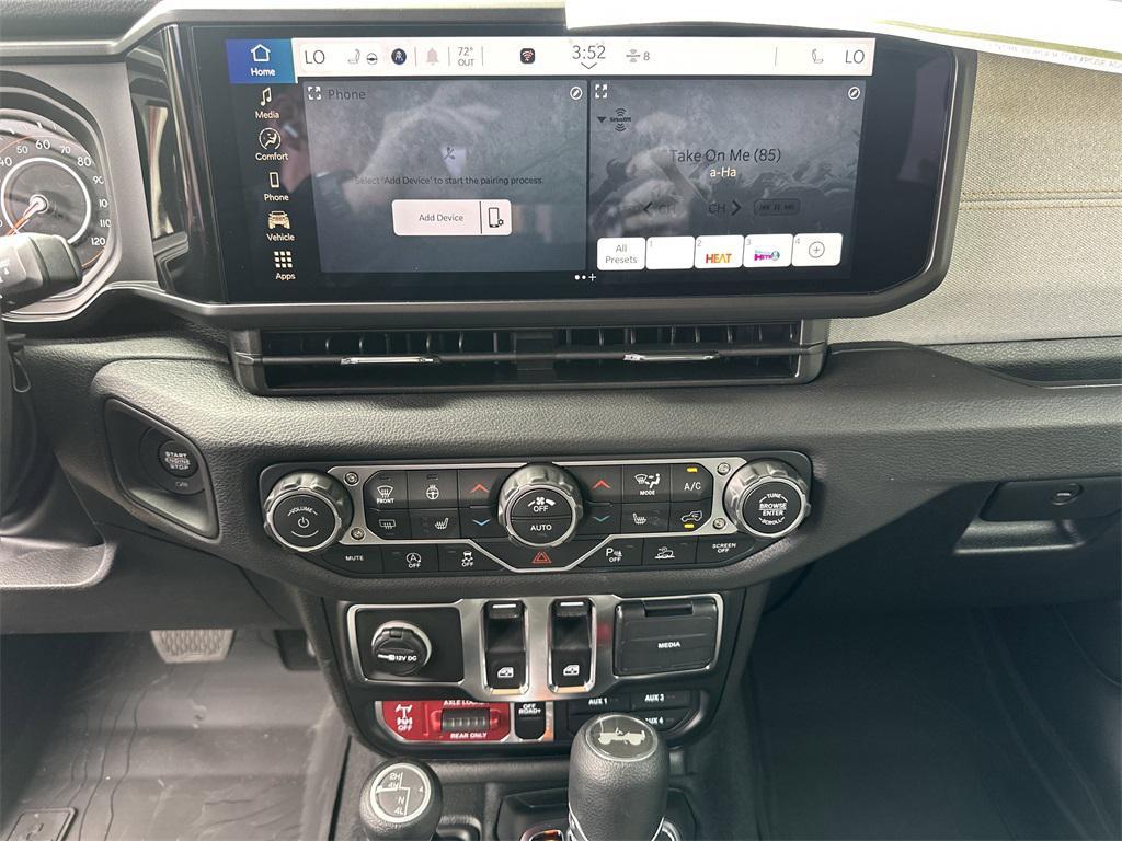 new 2026 Jeep Wrangler car, priced at $44,666