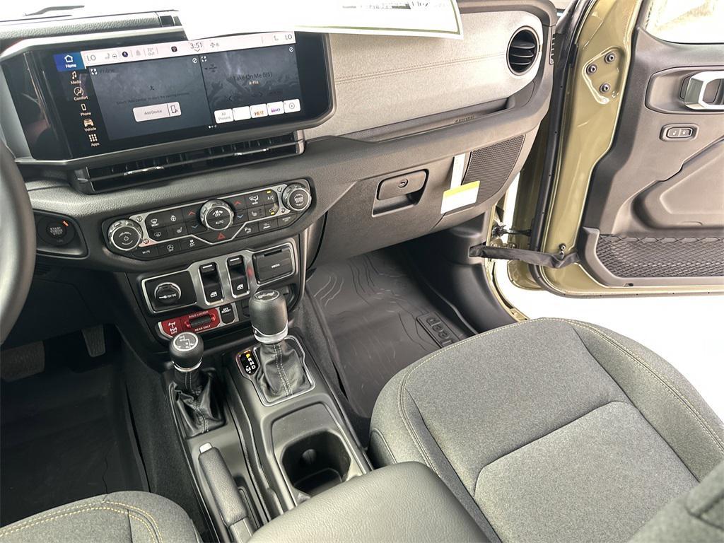 new 2026 Jeep Wrangler car, priced at $44,666