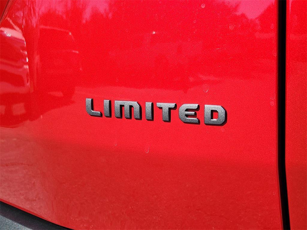 new 2026 Jeep Cherokee car, priced at $40,836