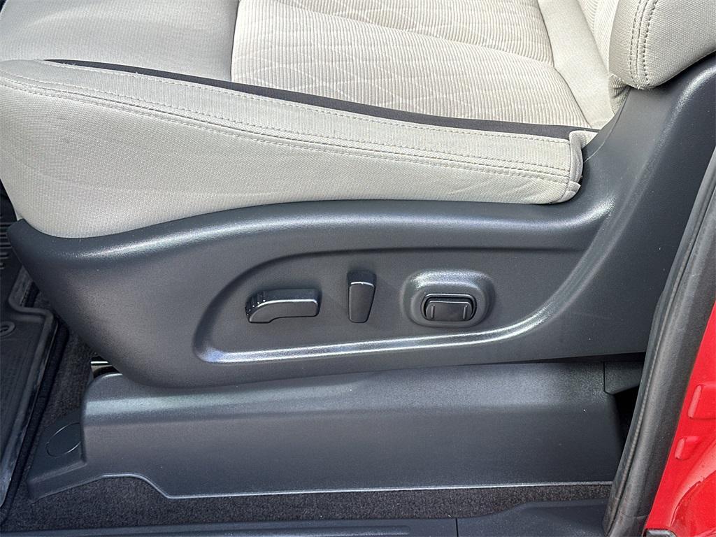 used 2023 Nissan Titan car, priced at $35,991