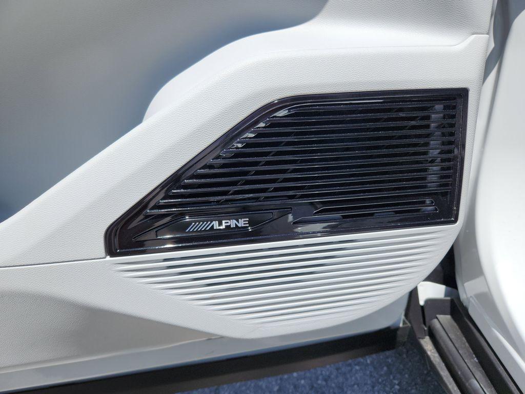 new 2026 Jeep Cherokee car, priced at $43,485