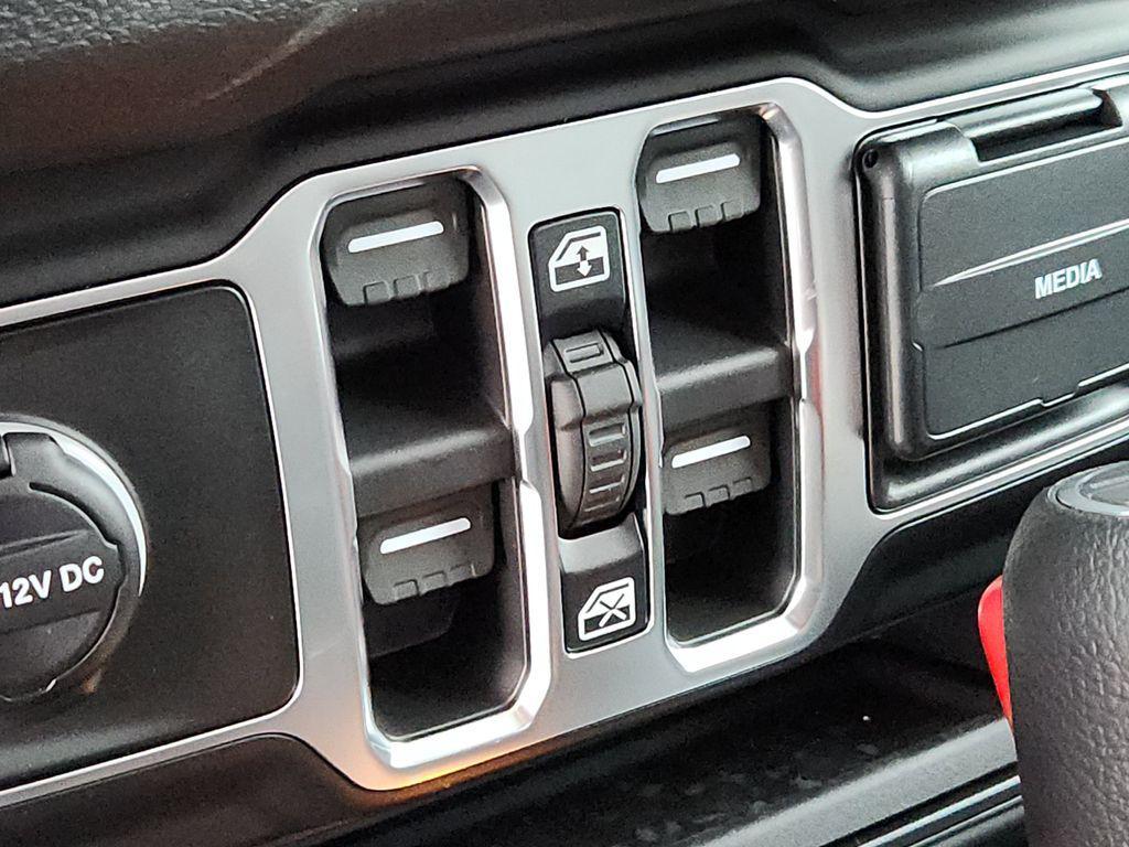 new 2026 Jeep Gladiator car, priced at $44,213