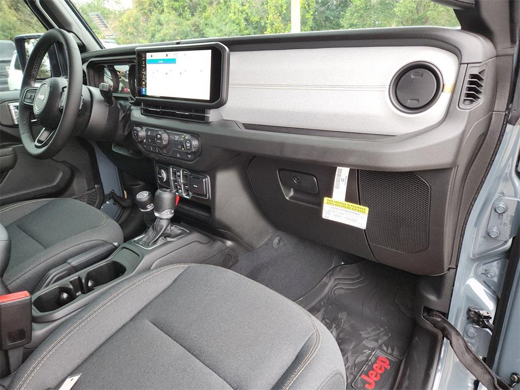 new 2026 Jeep Gladiator car, priced at $44,213