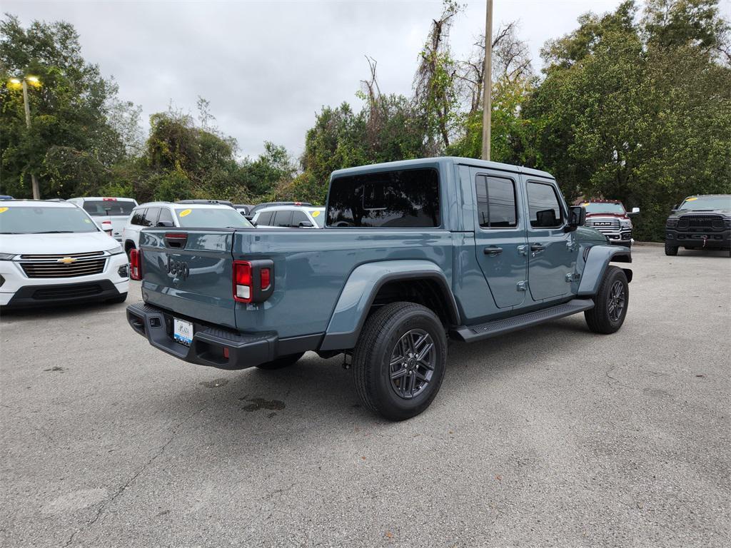 new 2026 Jeep Gladiator car, priced at $44,213