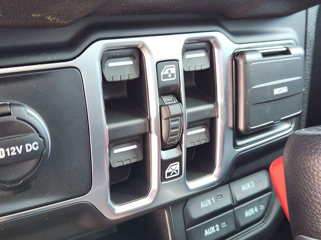 new 2026 Jeep Wrangler car, priced at $45,026