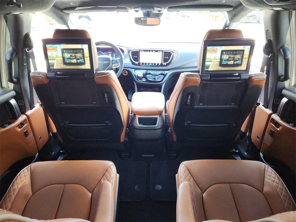 used 2024 Chrysler Pacifica car, priced at $43,991