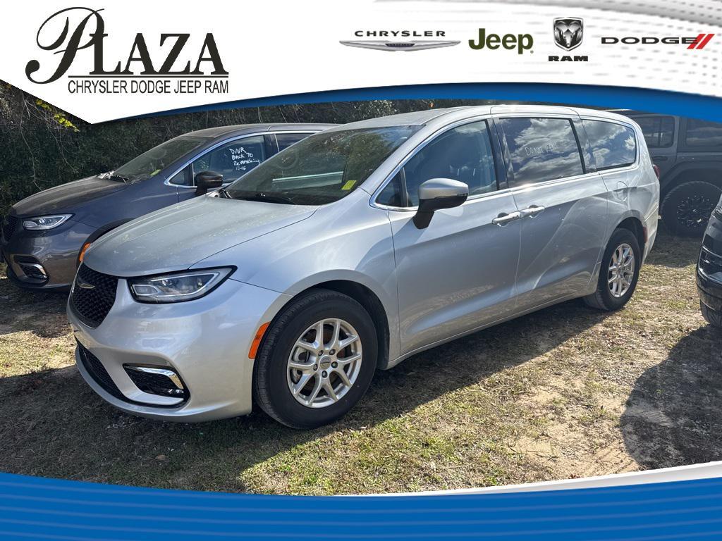 used 2023 Chrysler Pacifica car, priced at $24,991