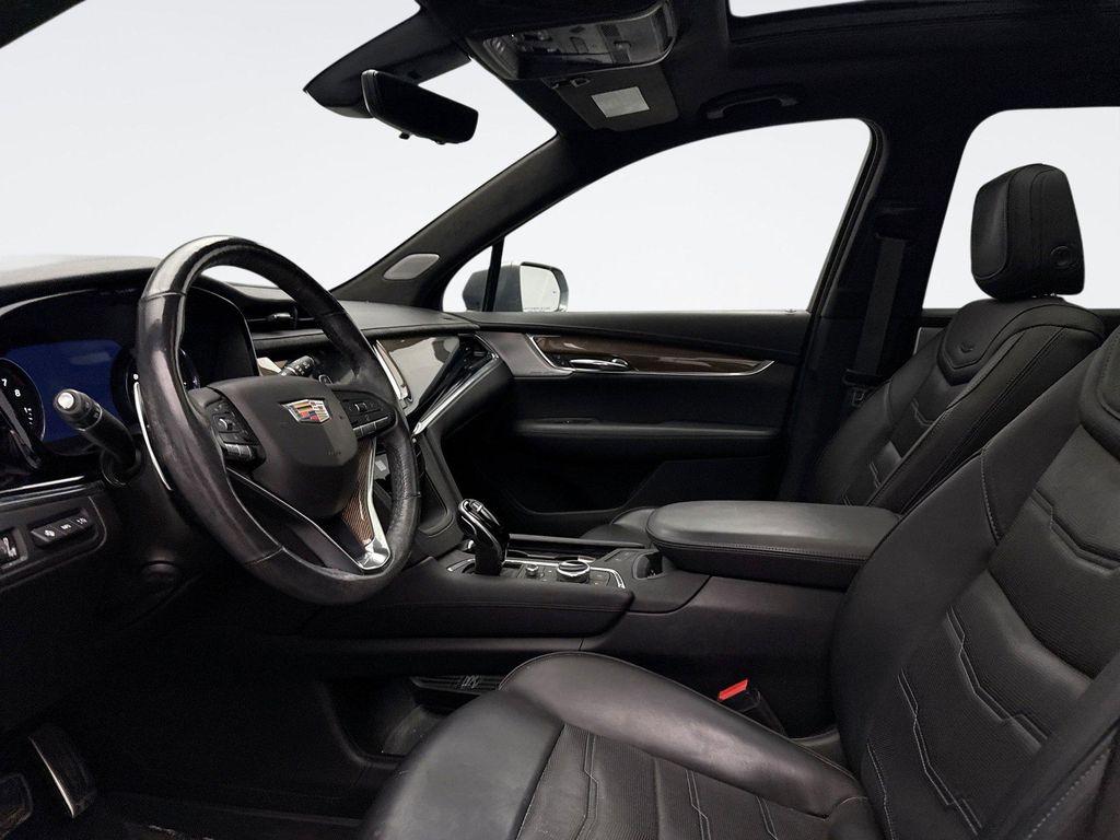 used 2020 Cadillac XT6 car, priced at $27,949