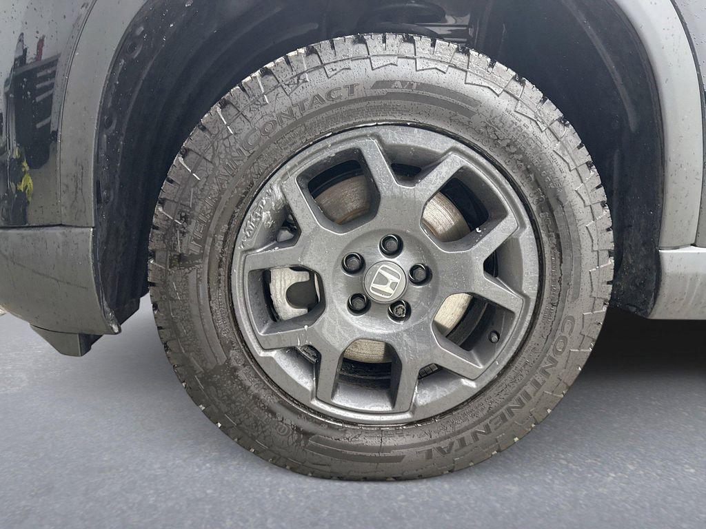 used 2025 Honda Pilot car, priced at $45,000