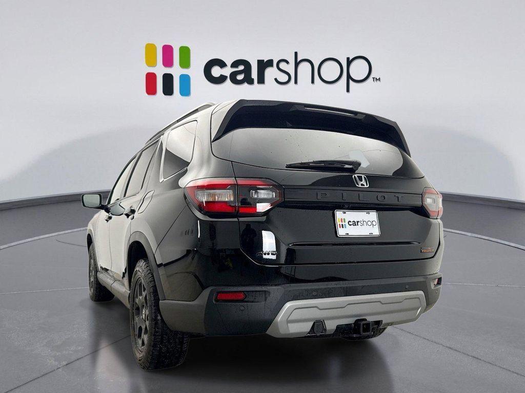 used 2025 Honda Pilot car, priced at $45,000