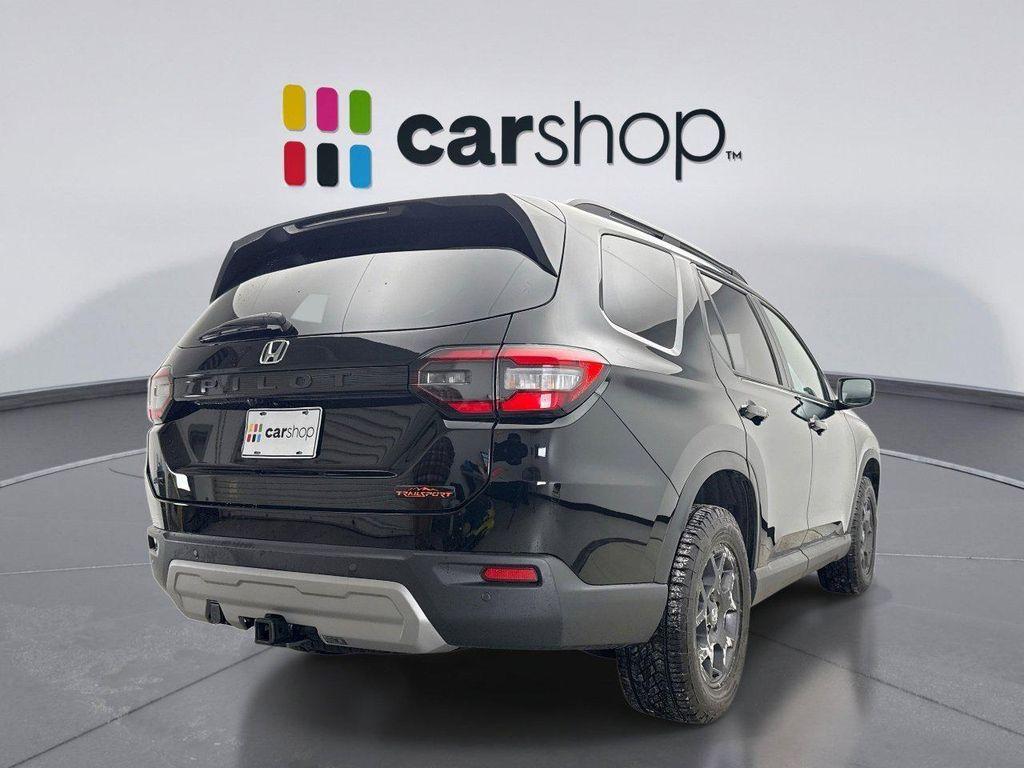 used 2025 Honda Pilot car, priced at $45,000