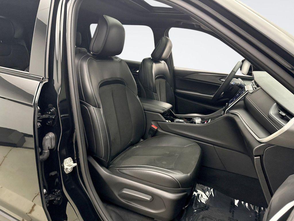 used 2023 Jeep Grand Cherokee L car, priced at $31,599
