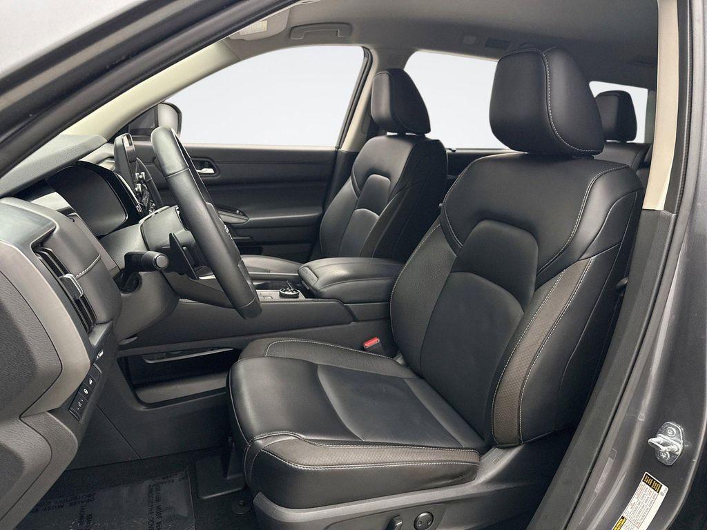 used 2023 Nissan Pathfinder car, priced at $34,599