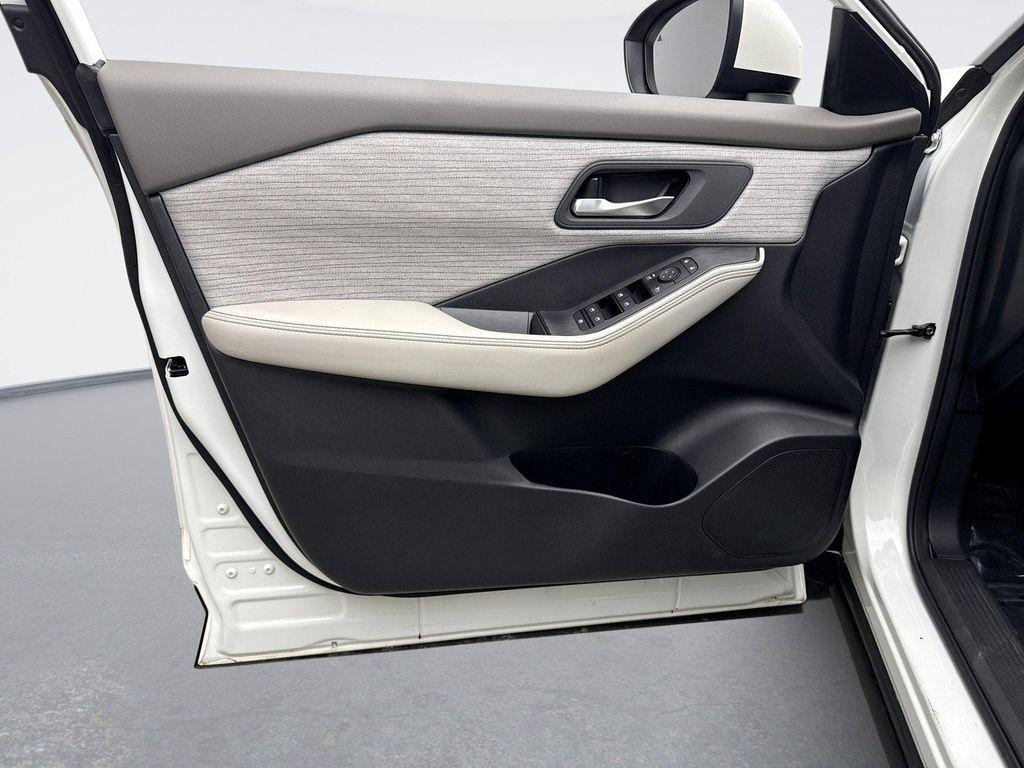 used 2023 Nissan Rogue car, priced at $22,599