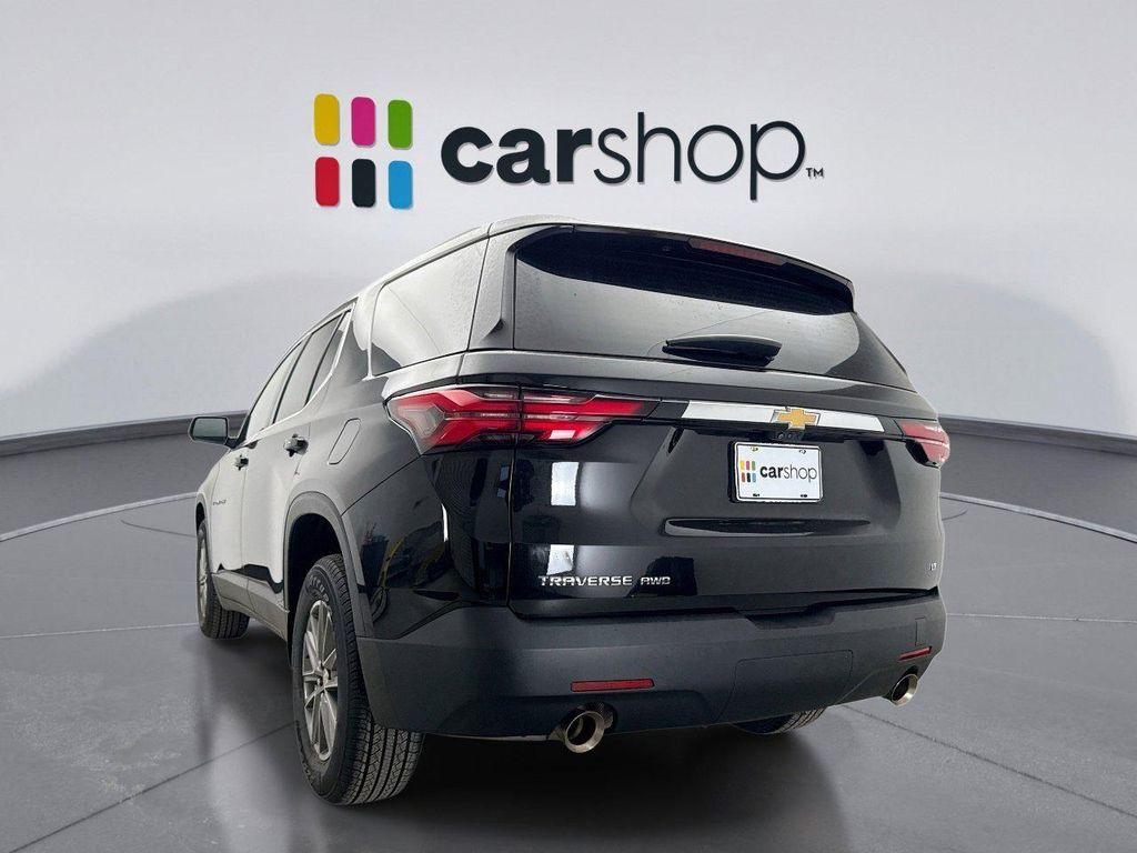 used 2023 Chevrolet Traverse car, priced at $30,999
