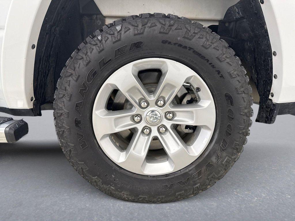 used 2022 Ram 1500 car, priced at $33,146