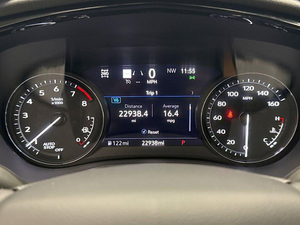 used 2023 Cadillac XT6 car, priced at $40,287