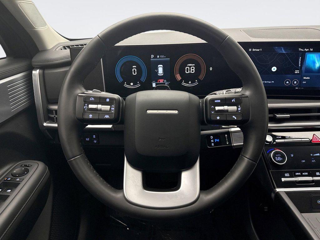 used 2025 Hyundai Santa Fe car, priced at $35,999