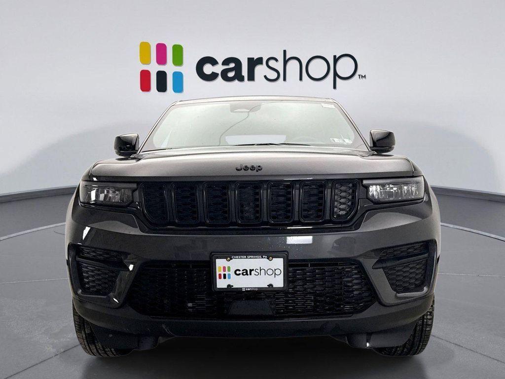 used 2024 Jeep Grand Cherokee car, priced at $36,399