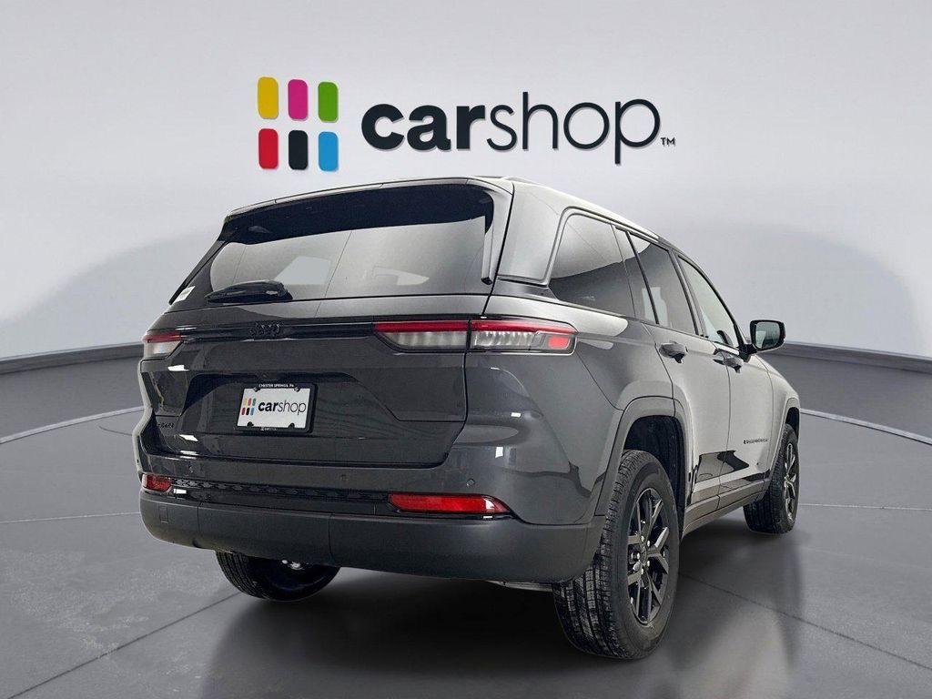 used 2024 Jeep Grand Cherokee car, priced at $36,399