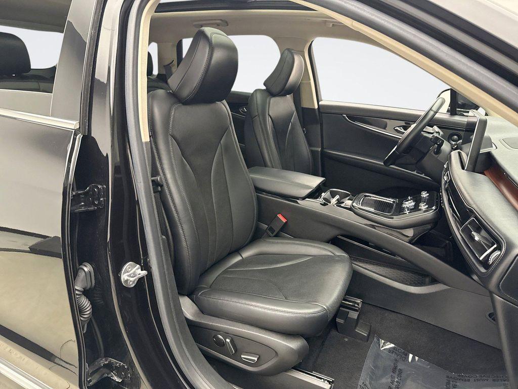 used 2023 Lincoln Nautilus car, priced at $38,399