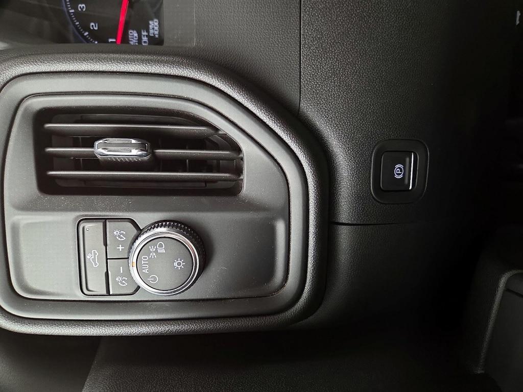 used 2022 GMC Sierra 1500 car, priced at $35,998