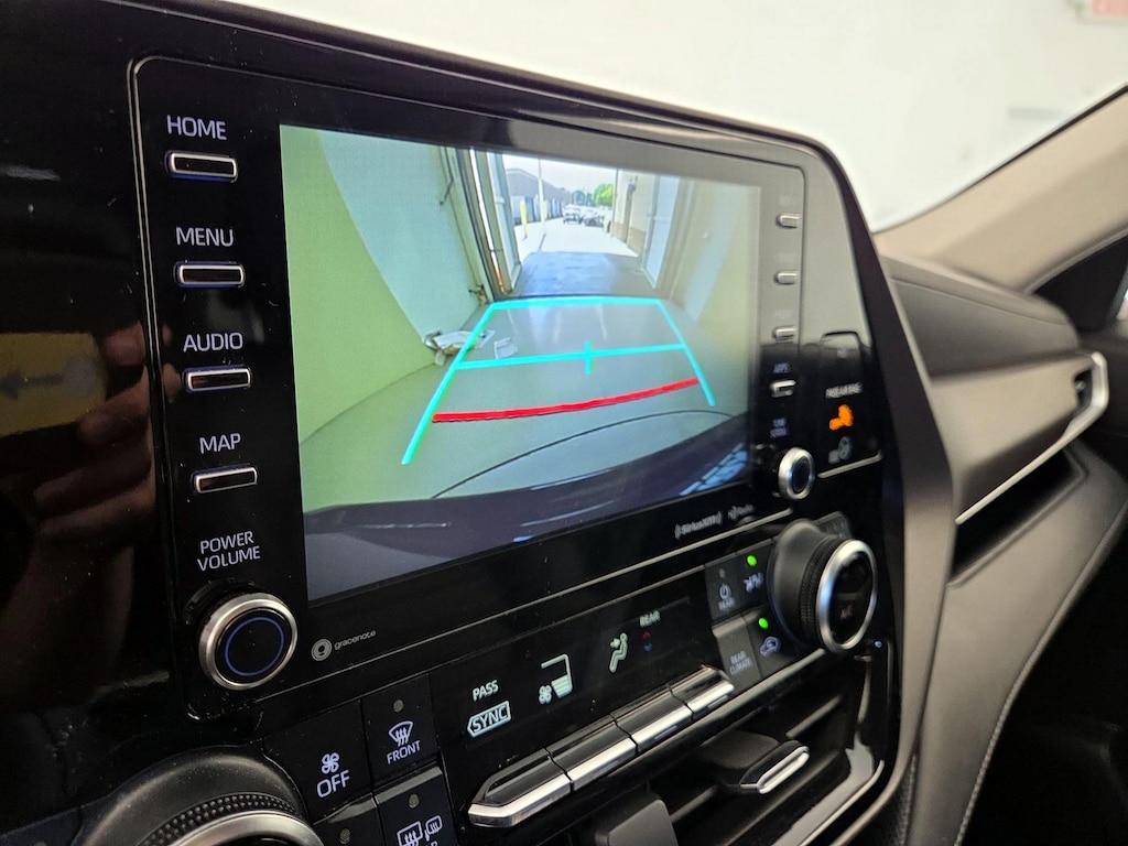 used 2022 Toyota Highlander car, priced at $31,998
