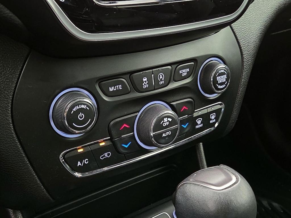 used 2021 Jeep Cherokee car, priced at $20,998