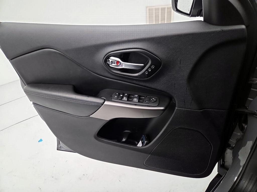 used 2021 Jeep Cherokee car, priced at $20,998