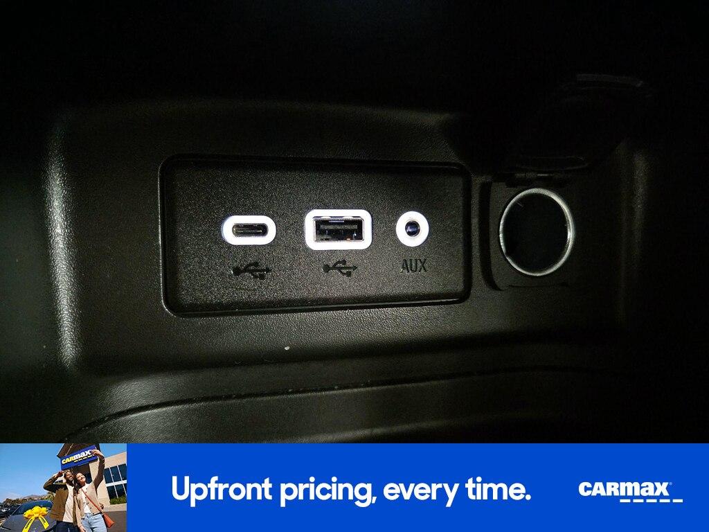 used 2024 Chevrolet Equinox car, priced at $22,998