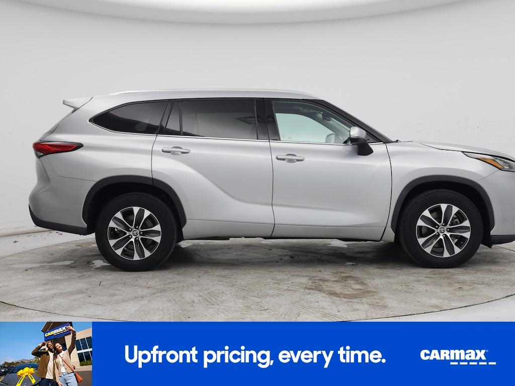 used 2020 Toyota Highlander car, priced at $25,998