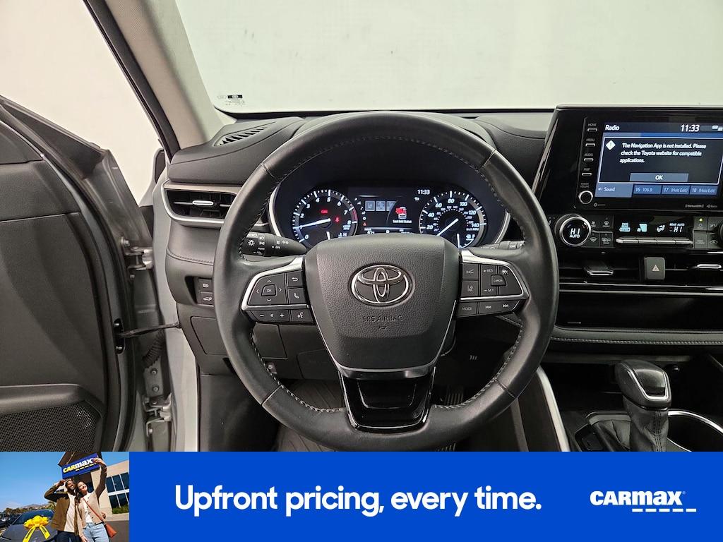 used 2020 Toyota Highlander car, priced at $25,998