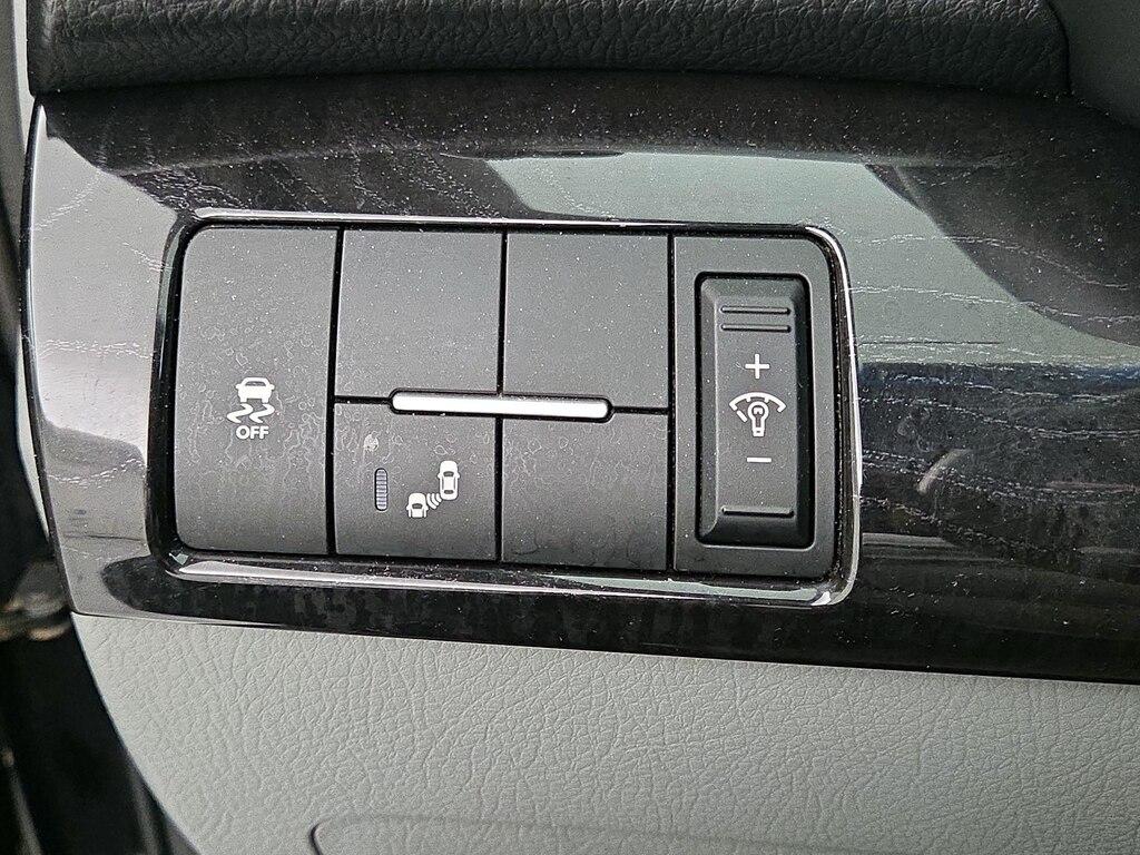 used 2014 Kia Sorento car, priced at $14,998