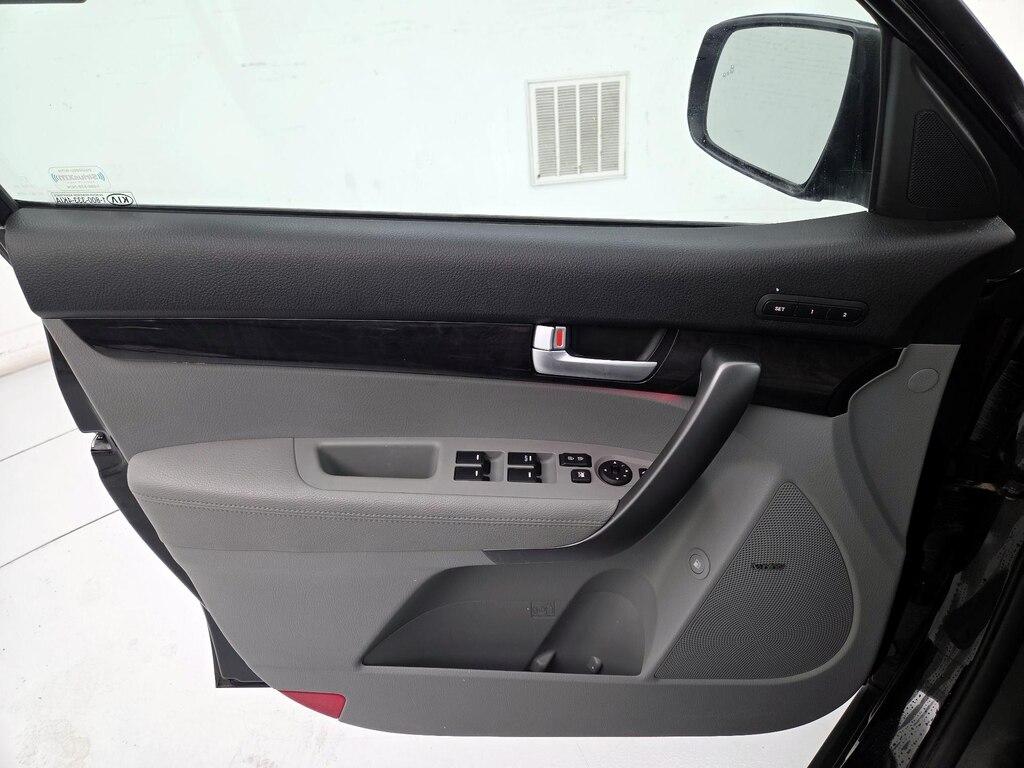 used 2014 Kia Sorento car, priced at $14,998