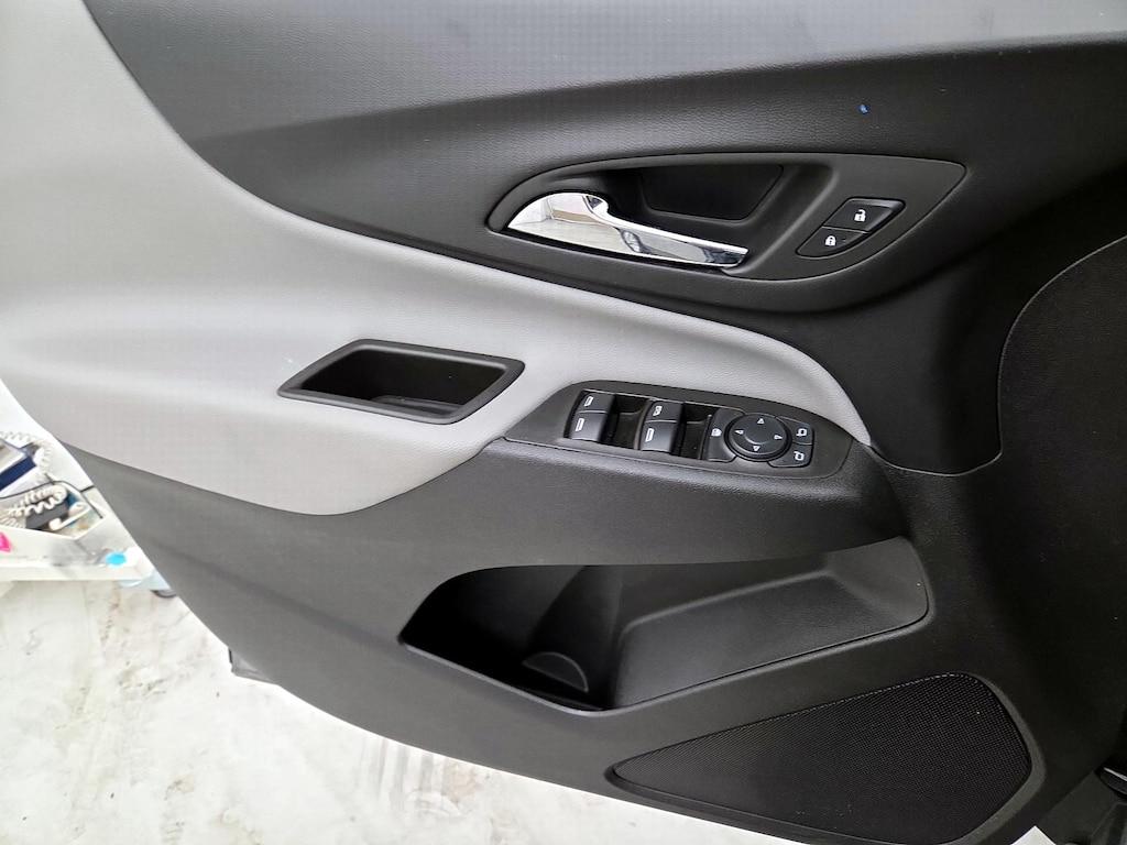 used 2024 Chevrolet Equinox car, priced at $22,998