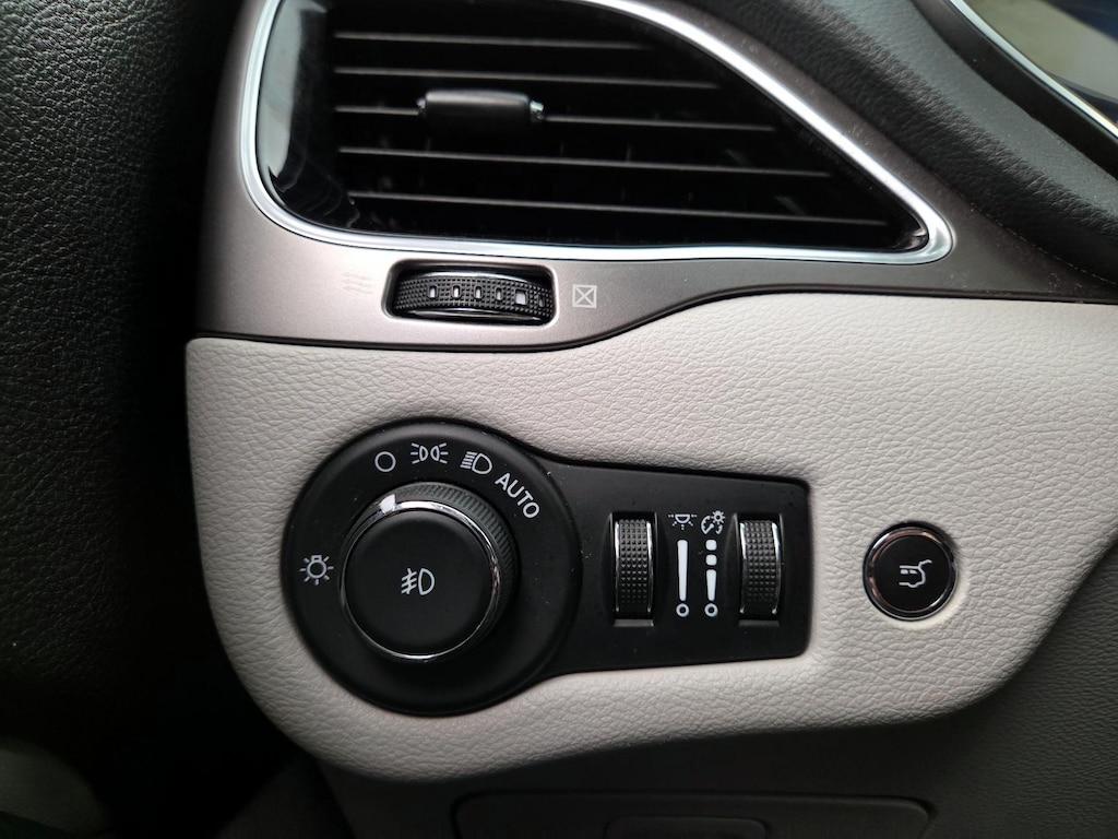 used 2021 Jeep Cherokee car, priced at $21,998
