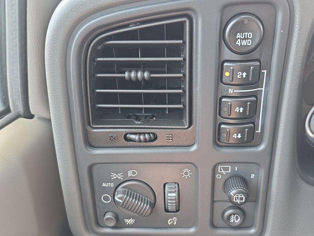 used 2004 Chevrolet Tahoe car, priced at $11,995