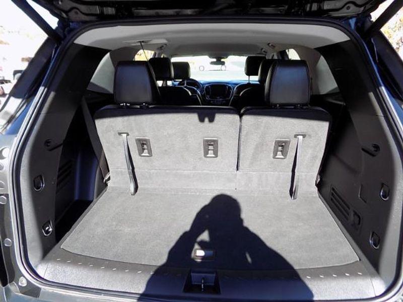 used 2021 Chevrolet Traverse car, priced at $25,497