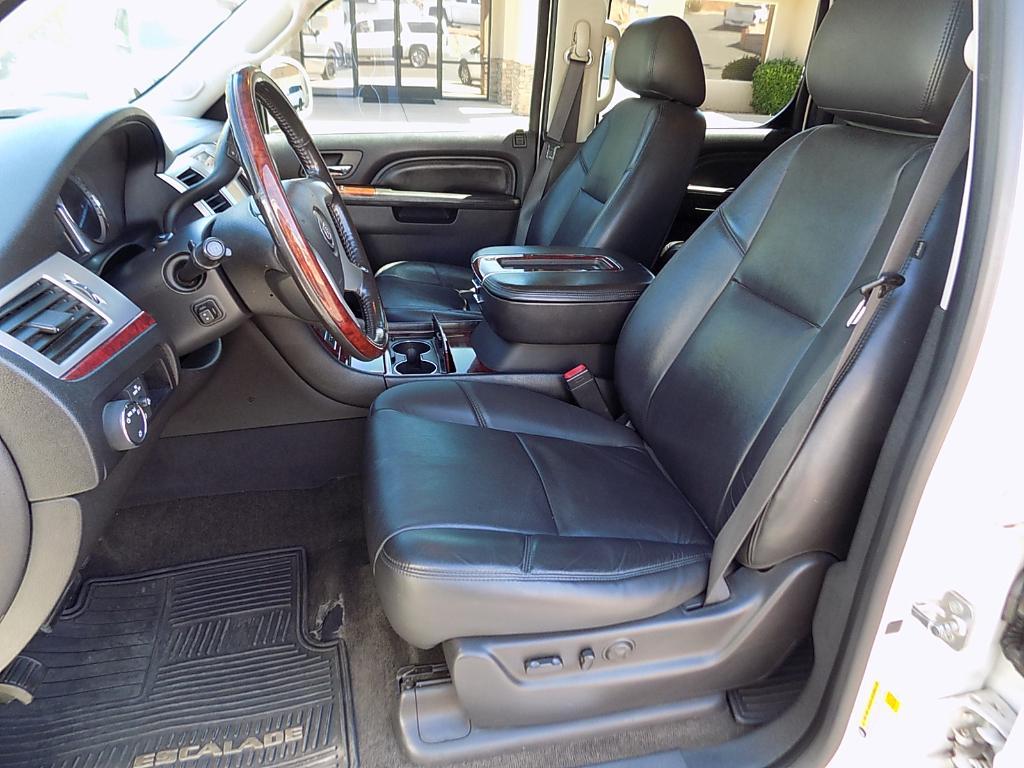 used 2012 Cadillac Escalade ESV car, priced at $12,998