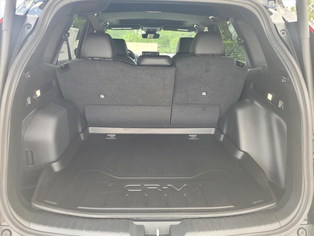 new 2026 Honda CR-V Hybrid car, priced at $39,774