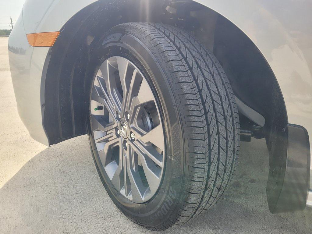 new 2026 Honda Odyssey car, priced at $46,875