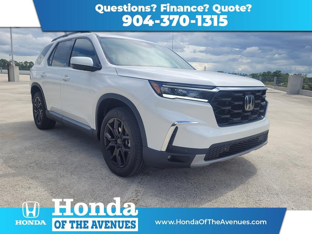 new 2025 Honda Pilot car, priced at $47,947