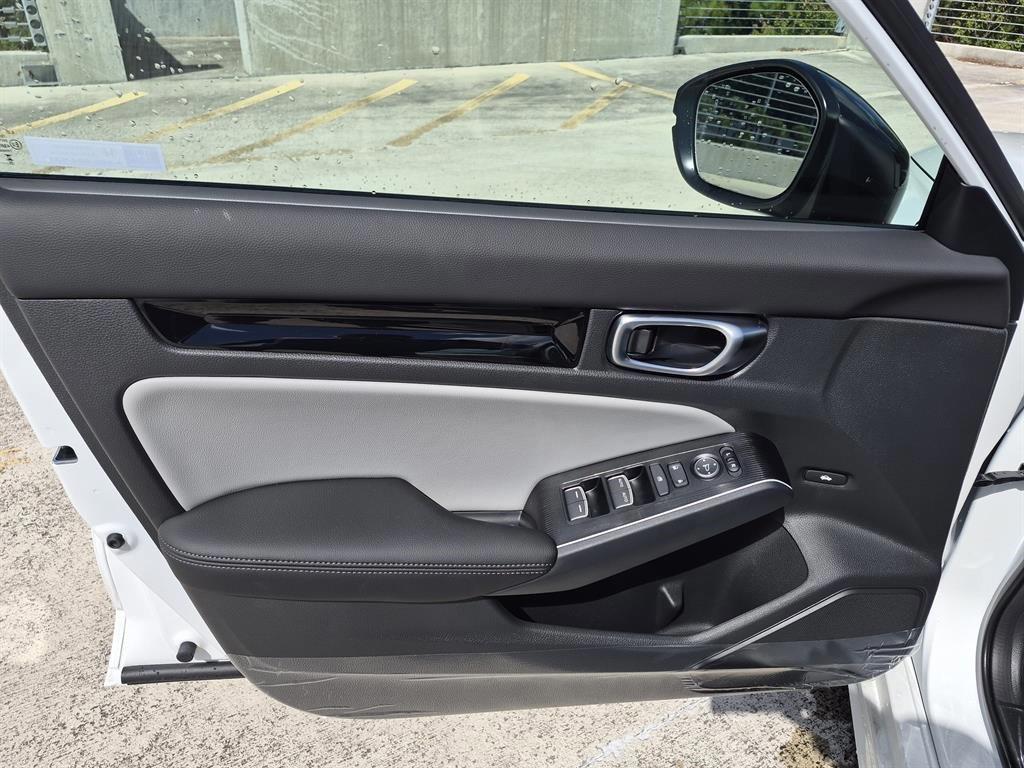 new 2026 Honda Civic Hybrid car, priced at $33,597