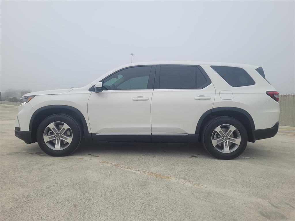 new 2025 Honda Pilot car, priced at $45,918