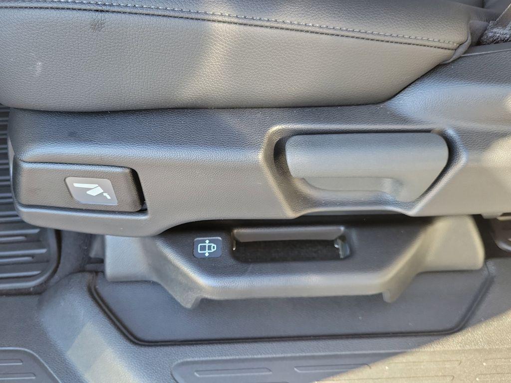 used 2026 Honda Odyssey car, priced at $41,390