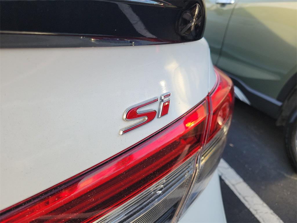 used 2022 Honda Civic Si car, priced at $25,648