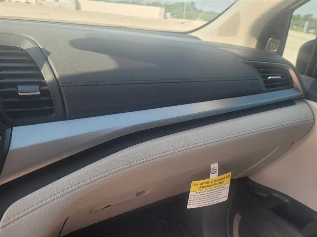 new 2026 Honda Odyssey car, priced at $44,251