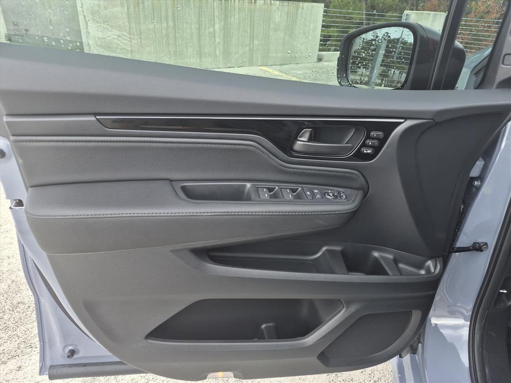 new 2026 Honda Odyssey car, priced at $47,397
